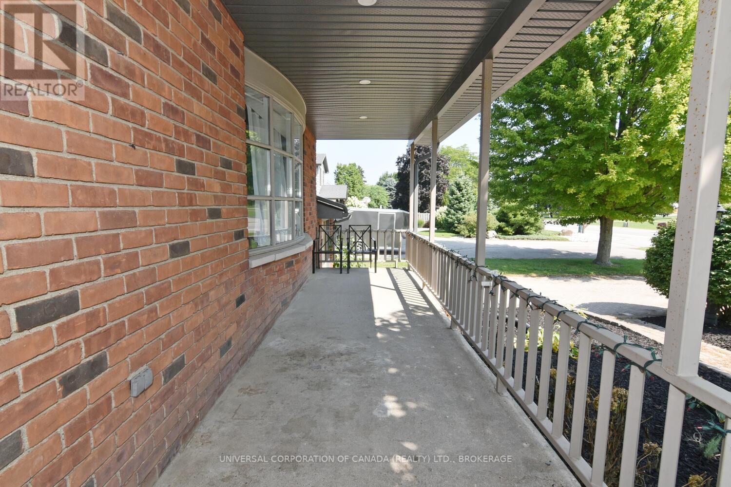 8467 Imperial Road S, Malahide, Ontario  N5H 2R2 - Photo 4 - X12347974