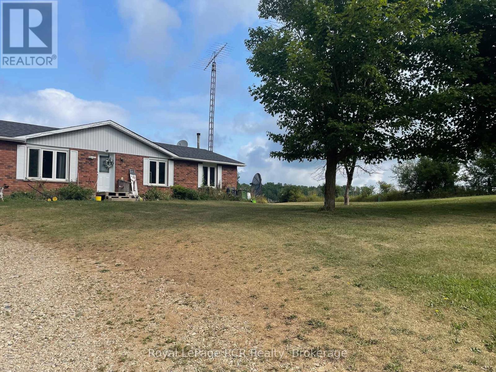 062353 Road 63 Road, West Grey, Ontario  N0G 2L0 - Photo 2 - X12347980