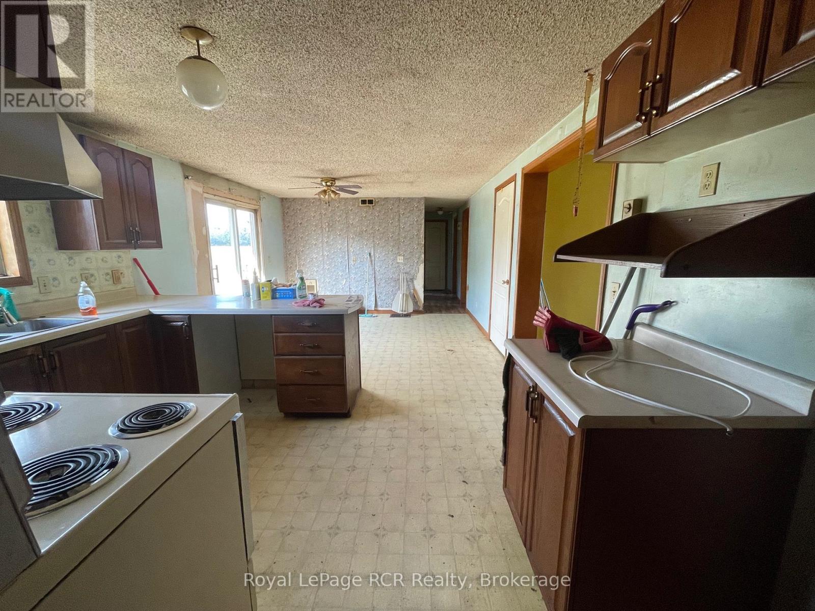 062353 Road 63 Road, West Grey, Ontario  N0G 2L0 - Photo 8 - X12347980
