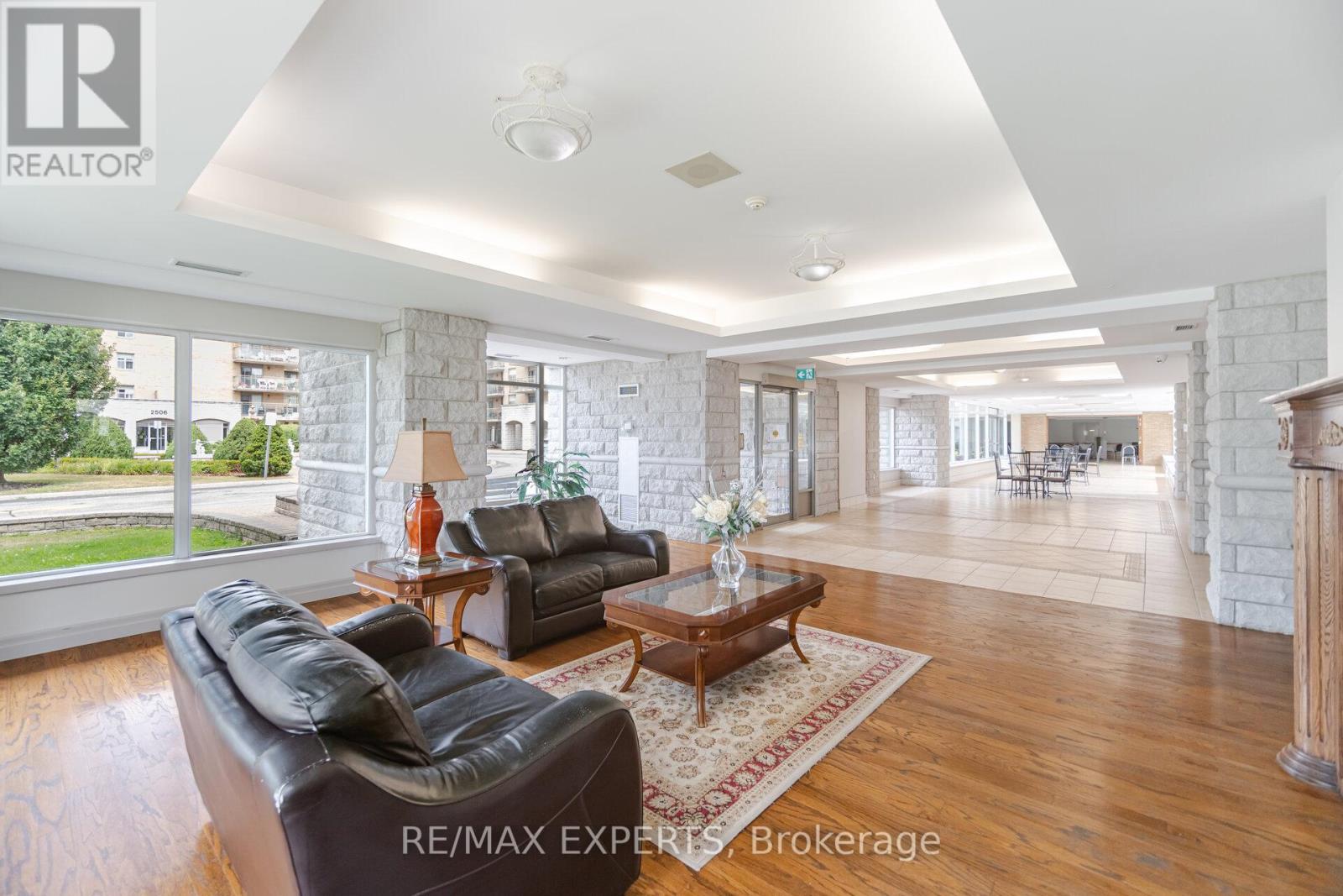 216 - 2502 Rutherford Road, Vaughan (Maple), Ontario  L4K 5N6 - Photo 10 - N12342339