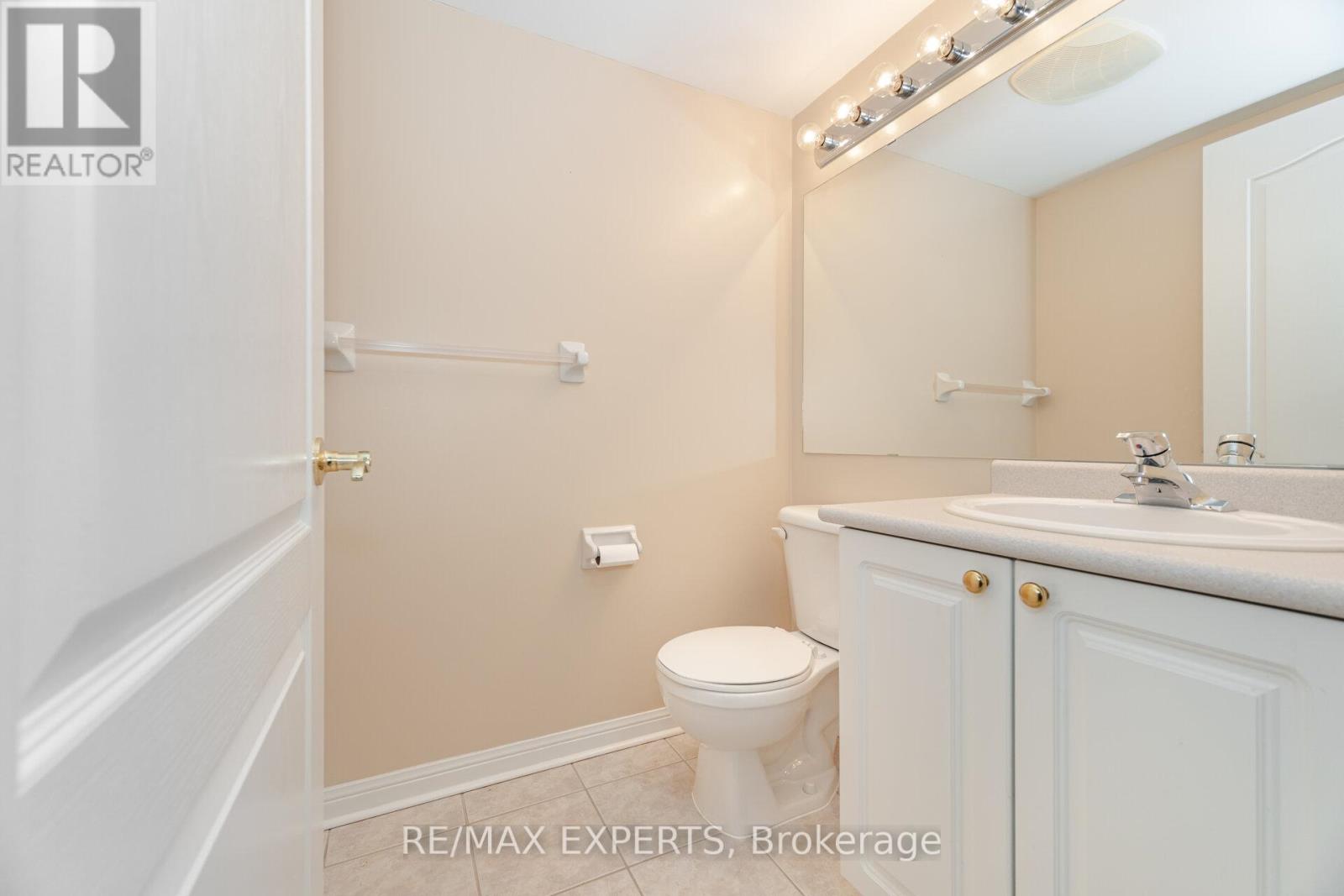 216 - 2502 Rutherford Road, Vaughan (Maple), Ontario  L4K 5N6 - Photo 35 - N12342339