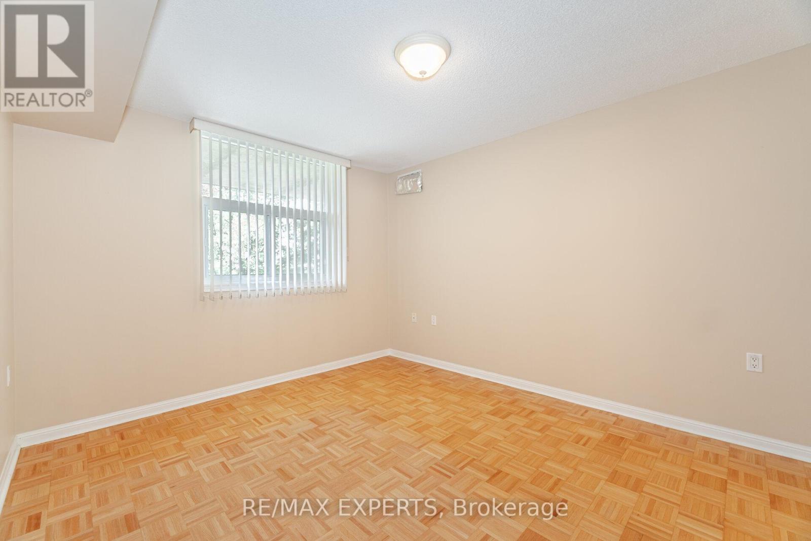 216 - 2502 Rutherford Road, Vaughan (Maple), Ontario  L4K 5N6 - Photo 26 - N12342339
