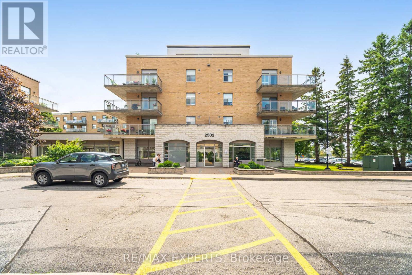 216 - 2502 Rutherford Road, Vaughan (Maple), Ontario  L4K 5N6 - Photo 4 - N12342339