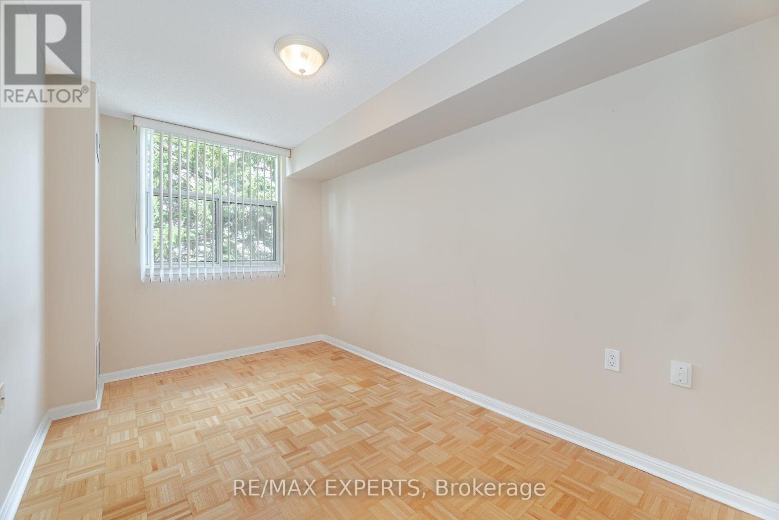 216 - 2502 Rutherford Road, Vaughan (Maple), Ontario  L4K 5N6 - Photo 31 - N12342339