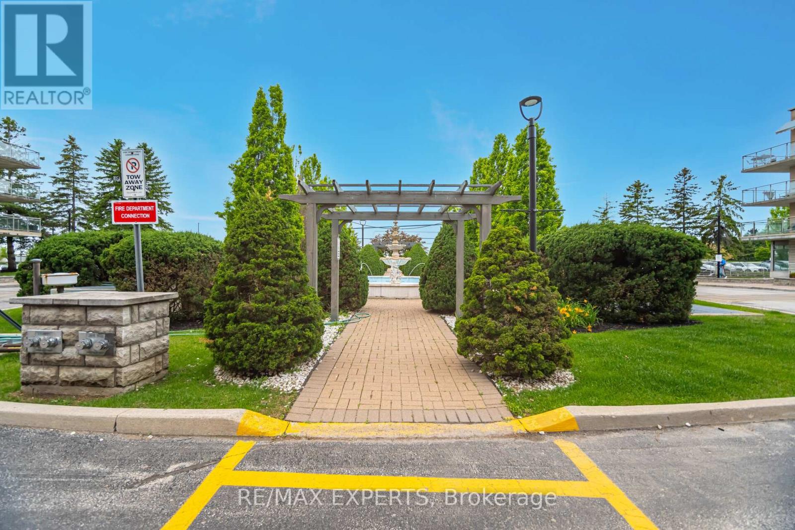 216 - 2502 Rutherford Road, Vaughan (Maple), Ontario  L4K 5N6 - Photo 49 - N12342339