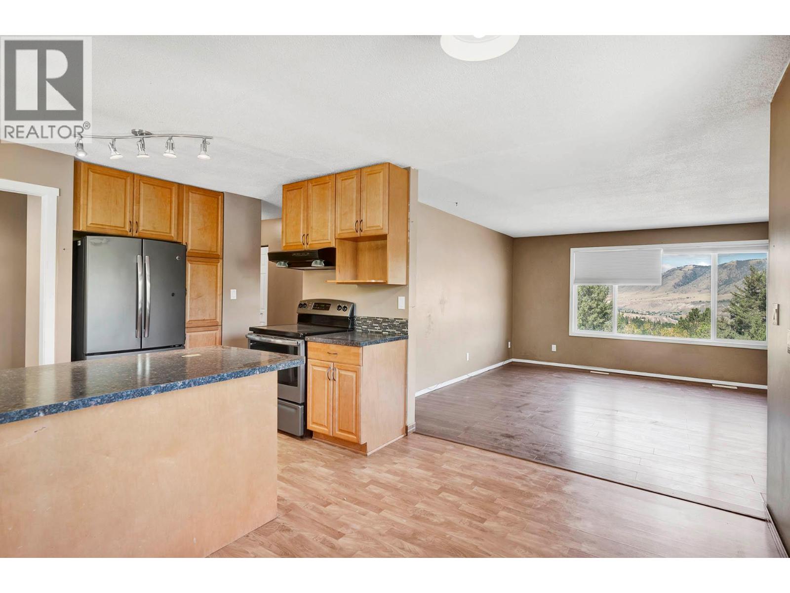 Property at 1253 HIGHRIDGE Drive image 3