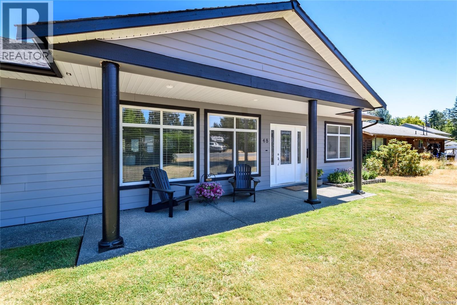 48 Mills Rd, Courtenay, British Columbia  V9N 3L3 - Photo 4 - 1008979