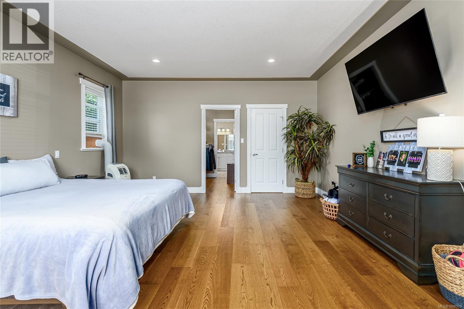48 Mills Rd, Courtenay, British Columbia  V9N 3L3 - Photo 18 - 1008979