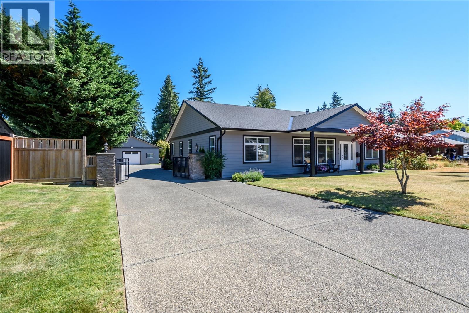 48 Mills Rd, Courtenay, British Columbia