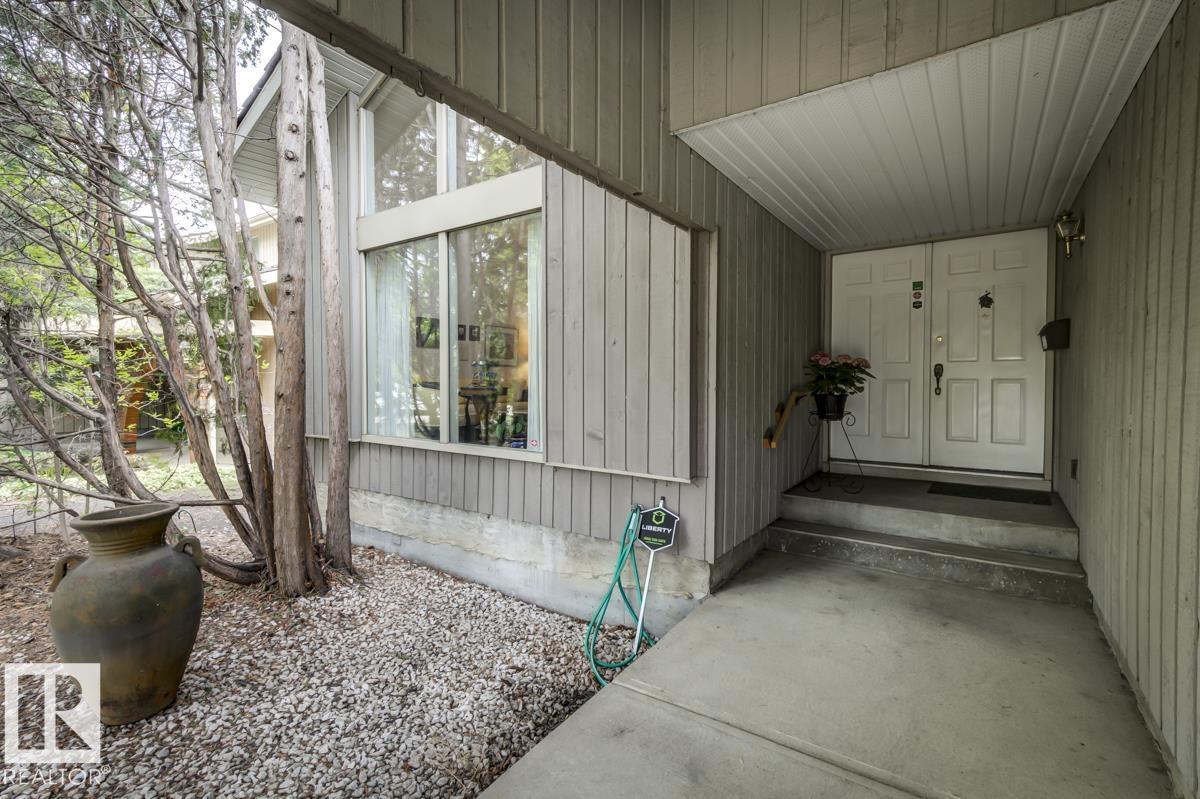 39 Wolf Cr Nw, Edmonton, Alberta  T5T 1E1 - Photo 3 - E4453285