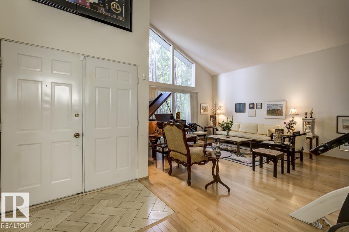 39 Wolf Cr Nw, Edmonton, Alberta  T5T 1E1 - Photo 7 - E4453285