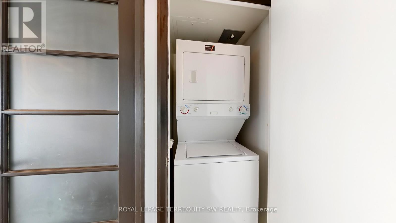 3704 - 21 Carlton Street, Toronto, Ontario  M5B 1L3 - Photo 22 - C12347975