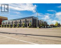 33 - 1740 SIMCOE UNIT 1 STREET, Oshawa, Ontario
