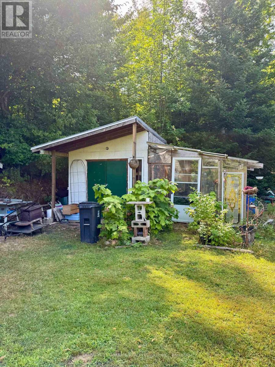 261a Copeland Lake Road, Addington Highlands, Ontario  K0H 1L0 - Photo 25 - X12347056