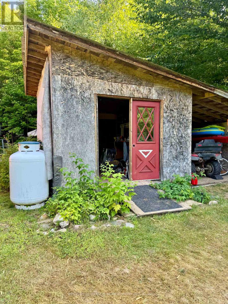 261a Copeland Lake Road, Addington Highlands, Ontario  K0H 1L0 - Photo 24 - X12347056