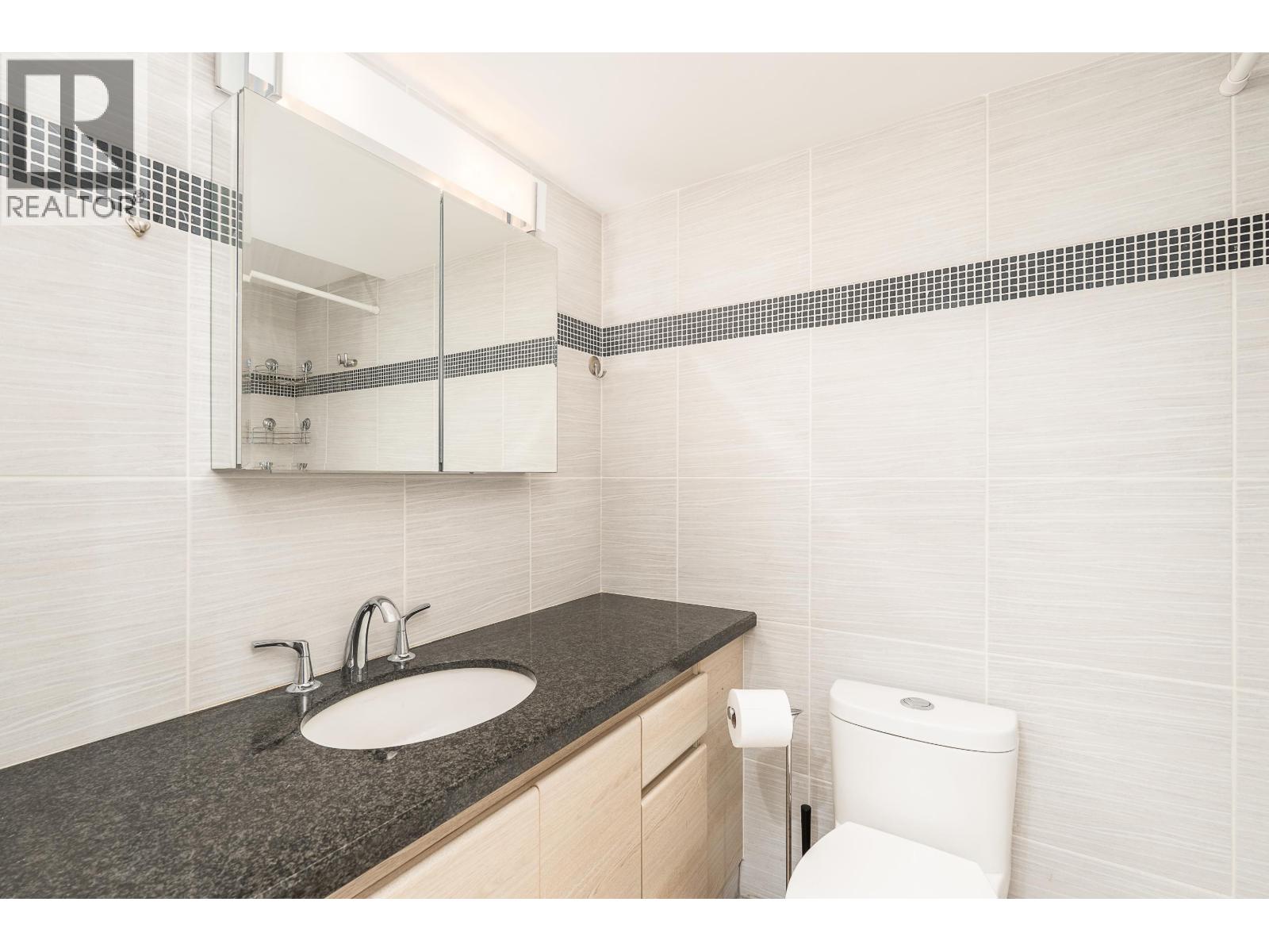 201 1995 Beach Avenue, Vancouver, British Columbia  V6G 2Y3 - Photo 17 - R3037711