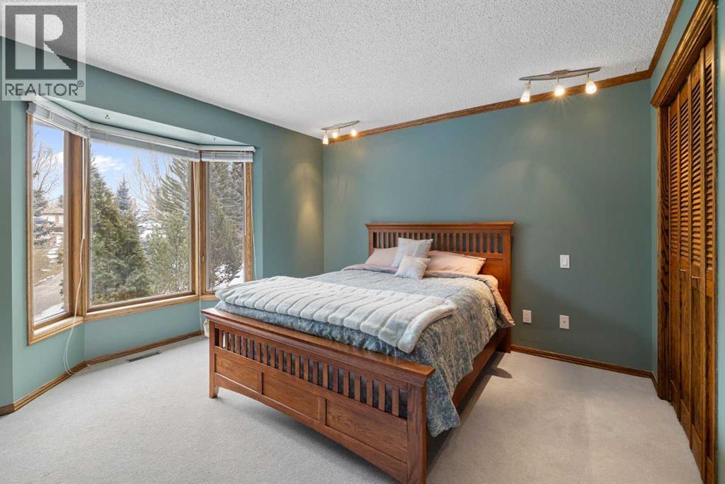 166 Blueridge Rise, Rural Rocky View County, Alberta  T3L 2N6 - Photo 28 - A2206456