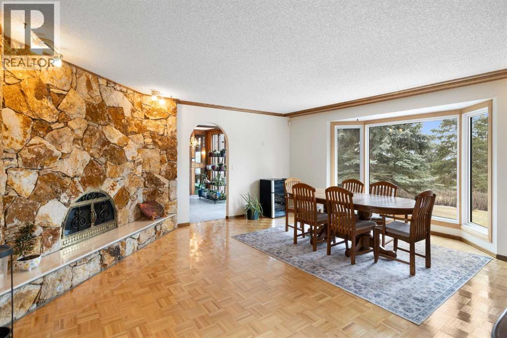 166 Blueridge Rise, Rural Rocky View County, Alberta  T3L 2N6 - Photo 7 - A2206456