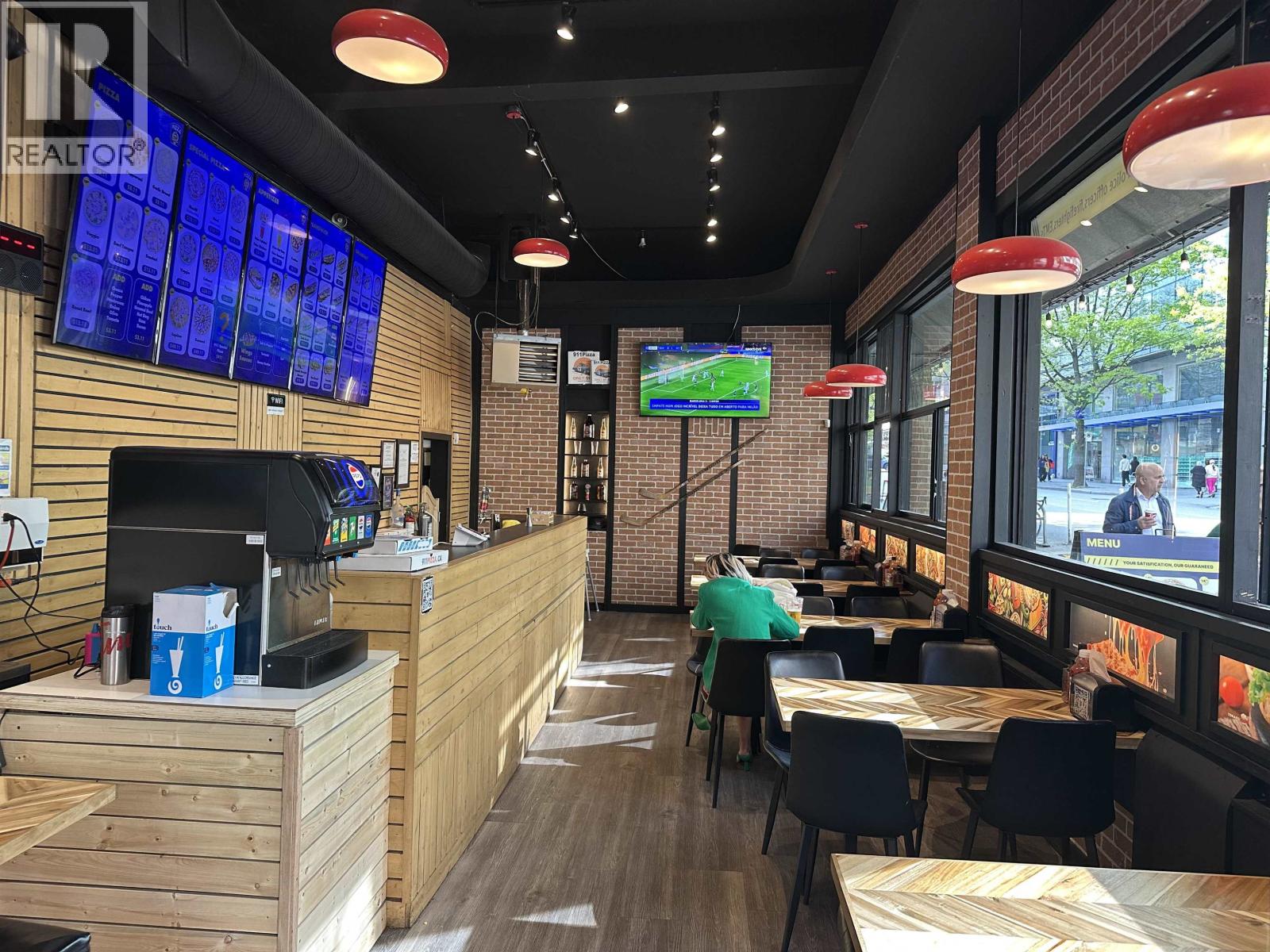 500 Robson Street, Vancouver, British Columbia  V6B 2B7 - Photo 2 - C8071499