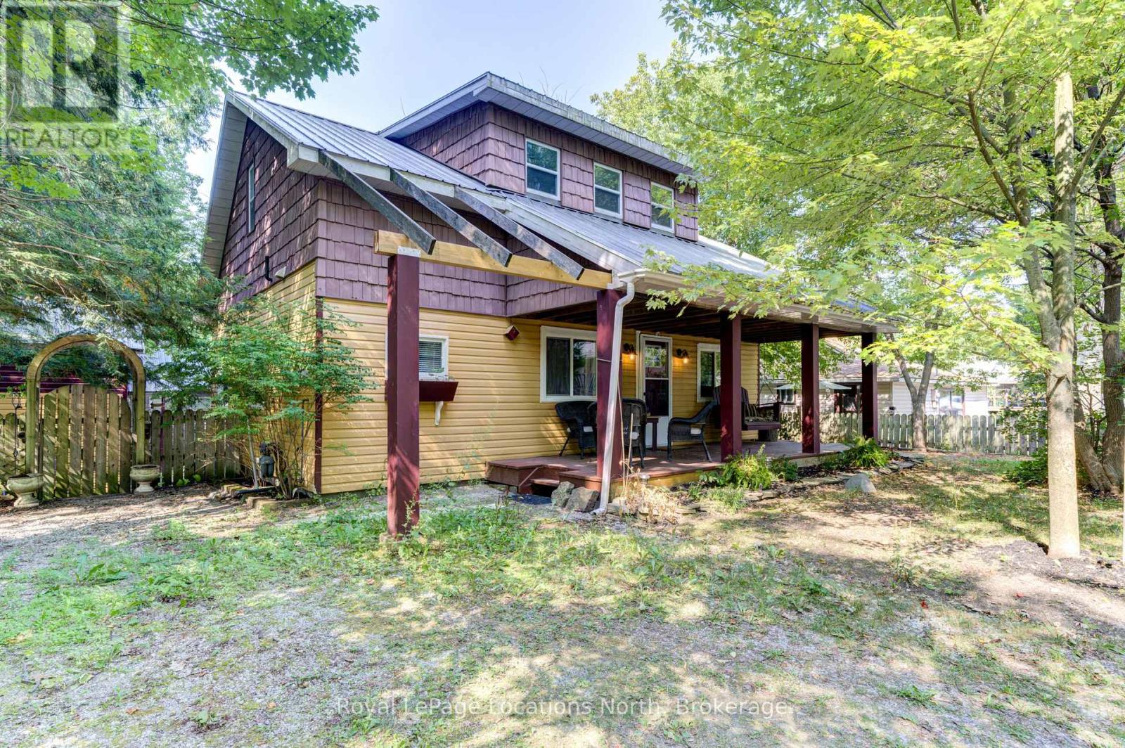 6 Third Street, Tiny, Ontario  L0L 2J0 - Photo 2 - S12270593