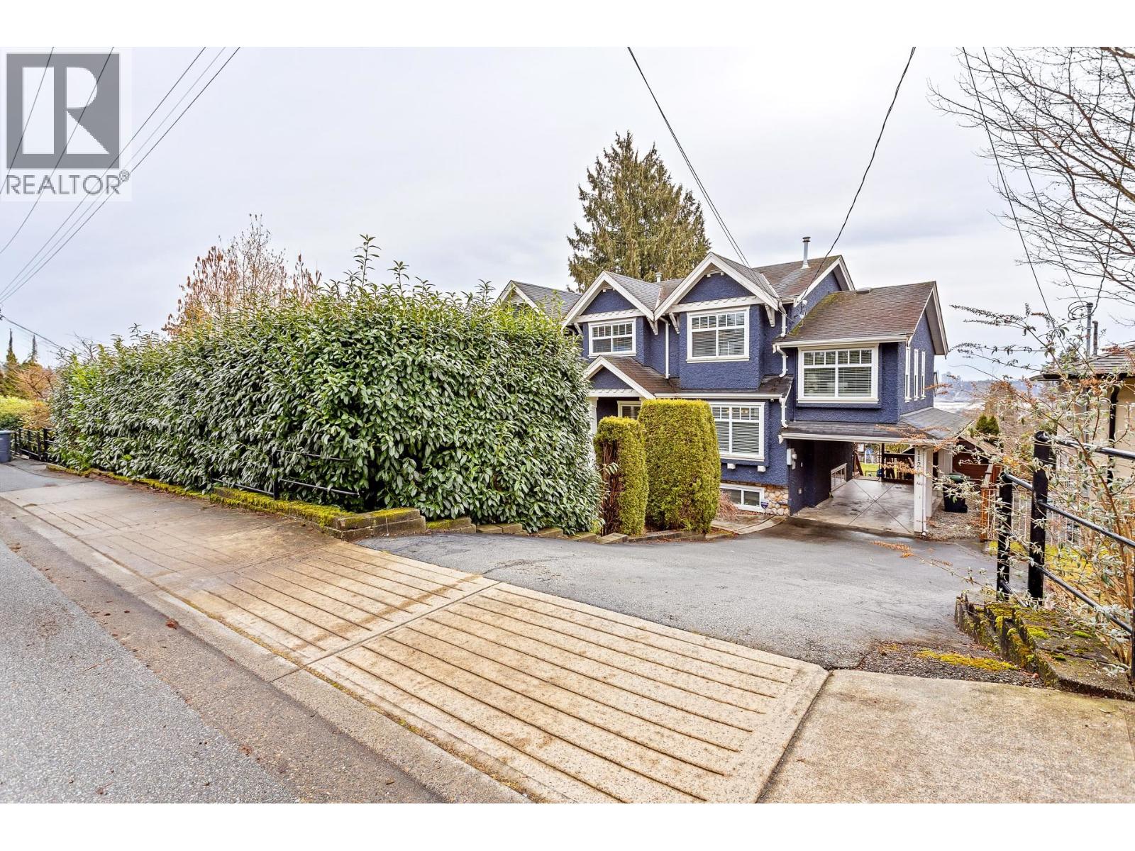 1122 Rochester Avenue, Coquitlam, British Columbia  V3K 2X4 - Photo 2 - R3037692