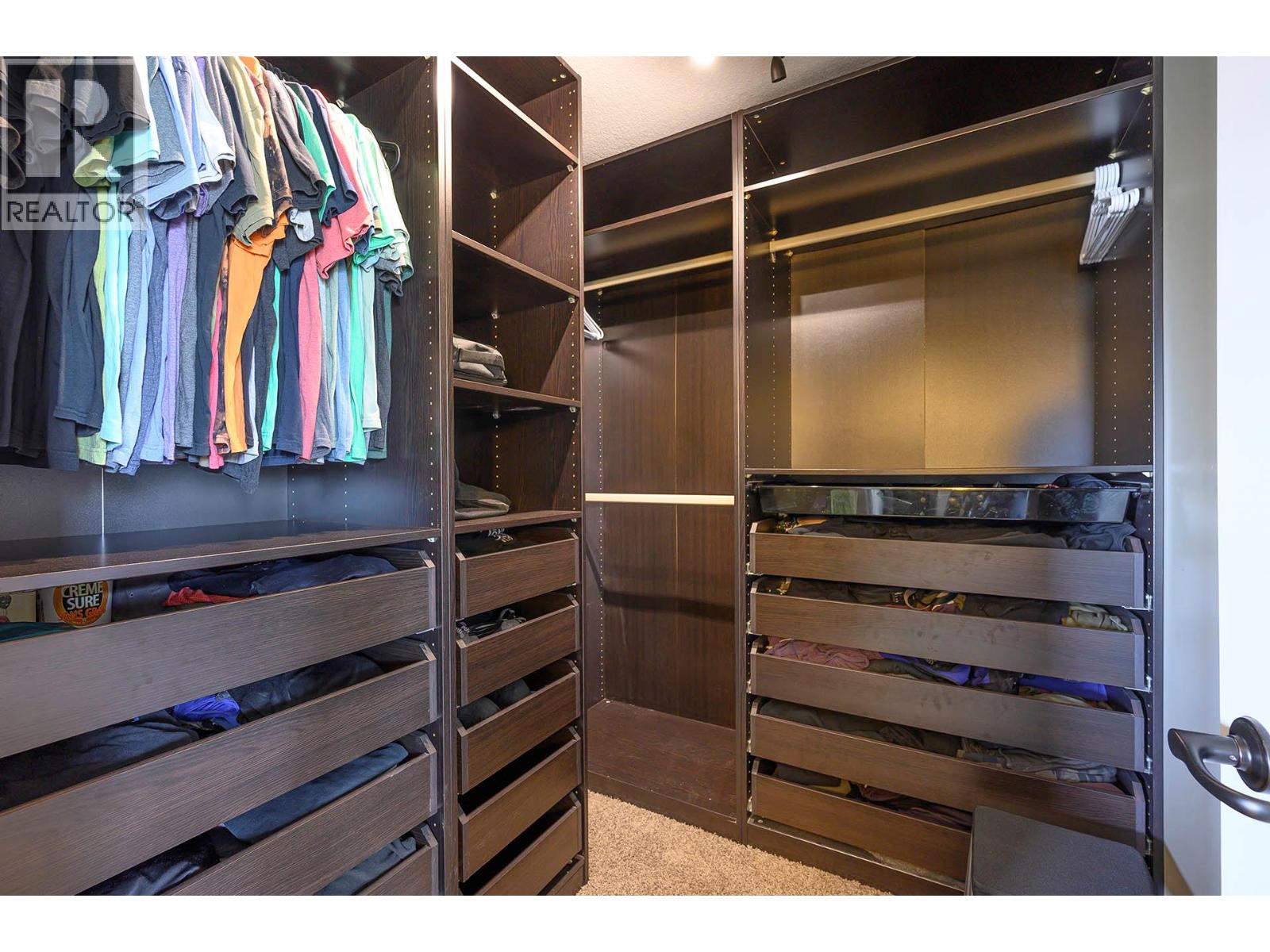 Property at 341 FERNIE Place image 1