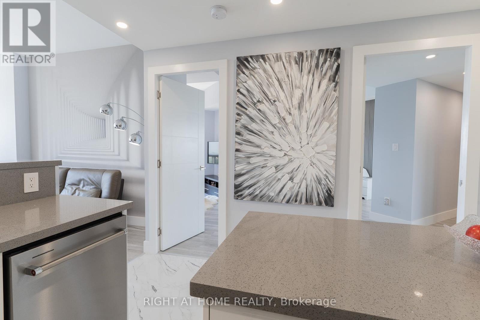 Ph 8 - 1500 Grazia Court, Mississauga, Ontario  L4W 4Z9 - Photo 15 - W12348037