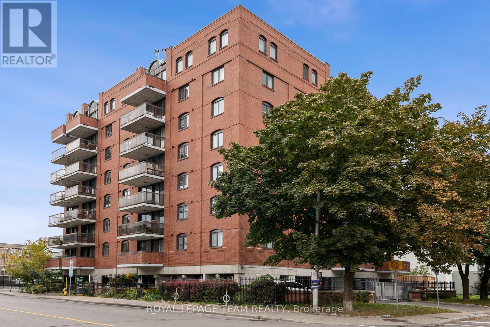 202 - 309 Cumberland Street, Ottawa, Ontario  K1N 7J1 - Photo 2 - X12348061