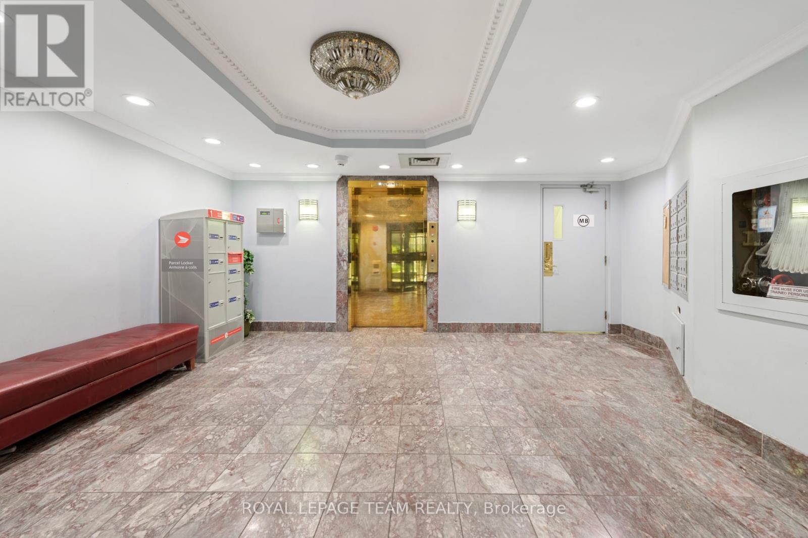 202 - 309 Cumberland Street, Ottawa, Ontario  K1N 7J1 - Photo 3 - X12348061