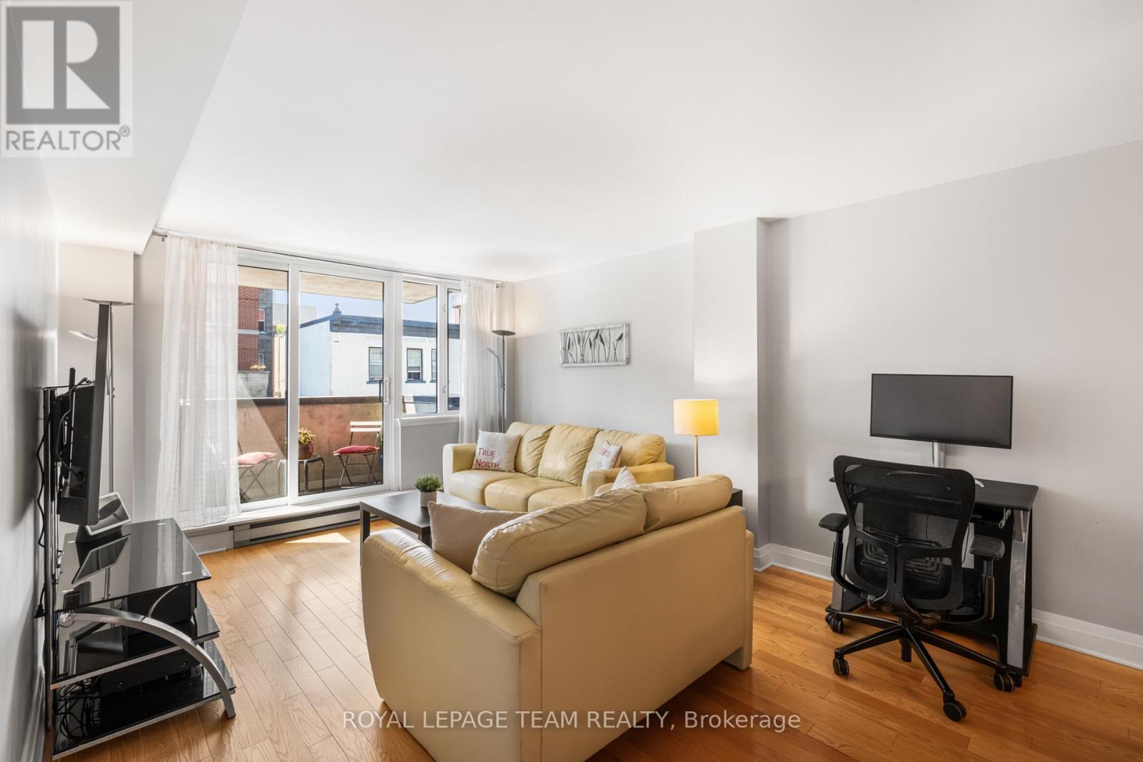 202 - 309 Cumberland Street, Ottawa, Ontario  K1N 7J1 - Photo 7 - X12348061