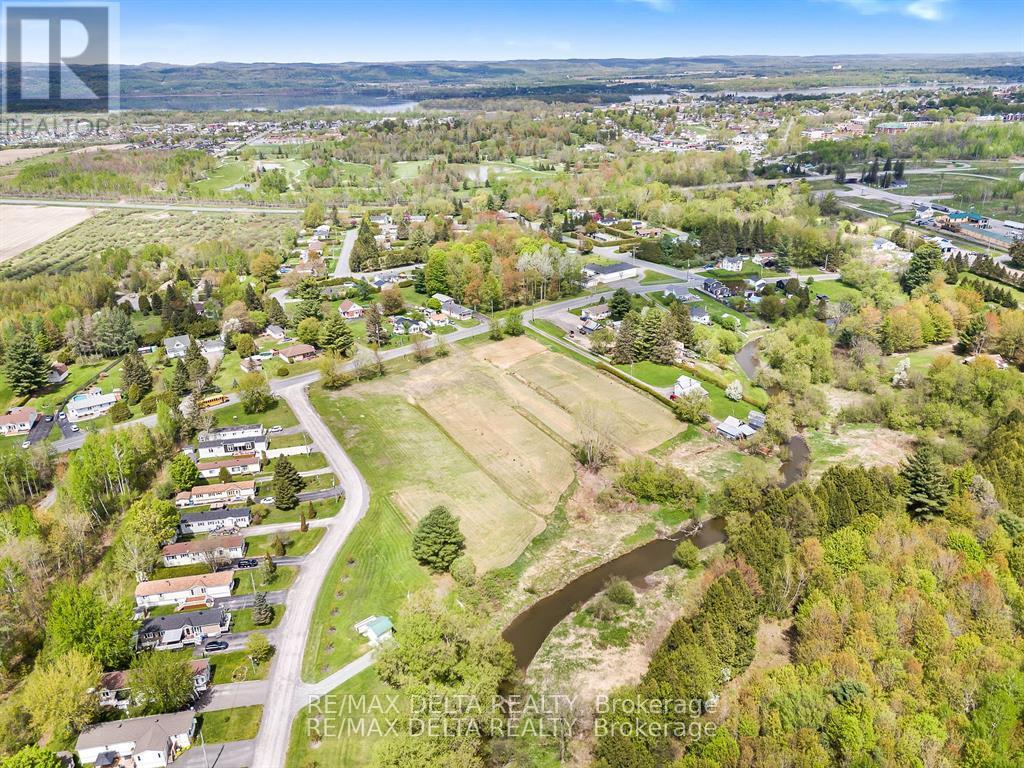 00 Sandy Hill Road, Champlain, Ontario  K6A 2R2 - Photo 3 - X12348062