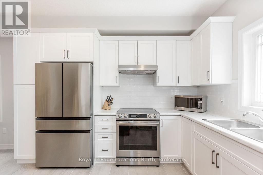 37 Shipley Avenue, Collingwood, Ontario  L9Y 5M6 - Photo 6 - S12348078
