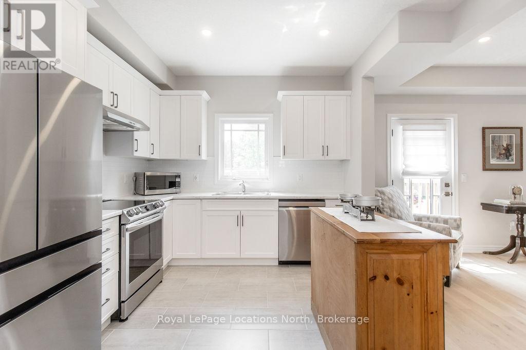 37 Shipley Avenue, Collingwood, Ontario  L9Y 5M6 - Photo 7 - S12348078