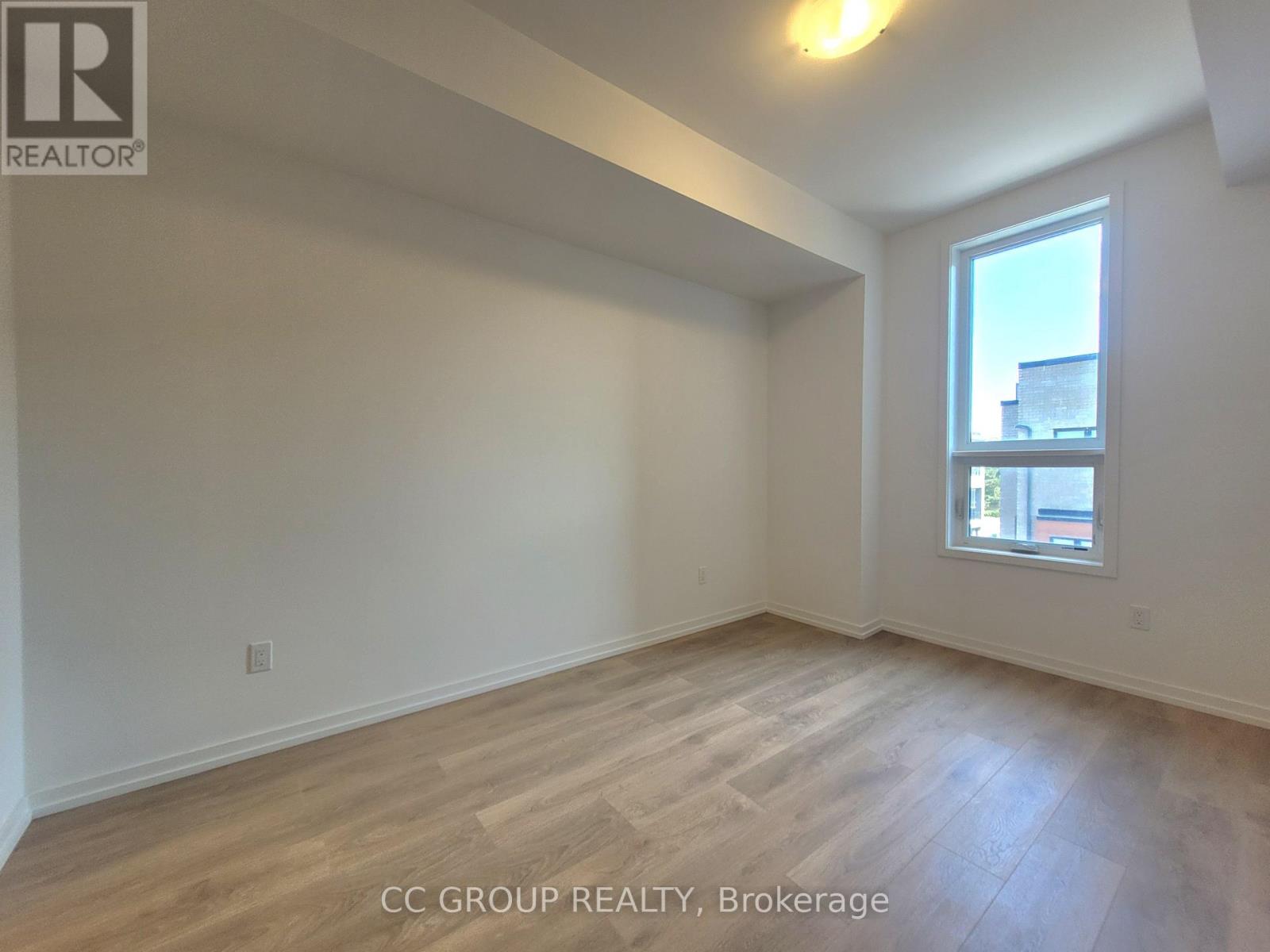 21 - 16 Lytham Green Circle, Newmarket, Ontario  L3Y 0H3 - Photo 11 - N12348054