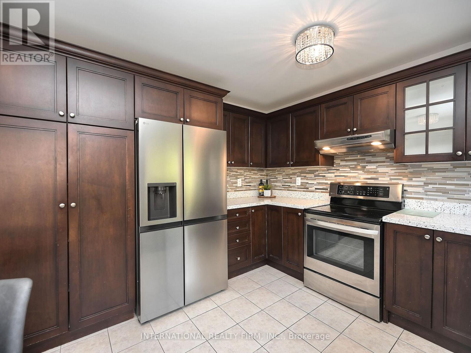 2382 Falkland Crescent, Oakville, Ontario  L6M 4Y1 - Photo 12 - W12348094