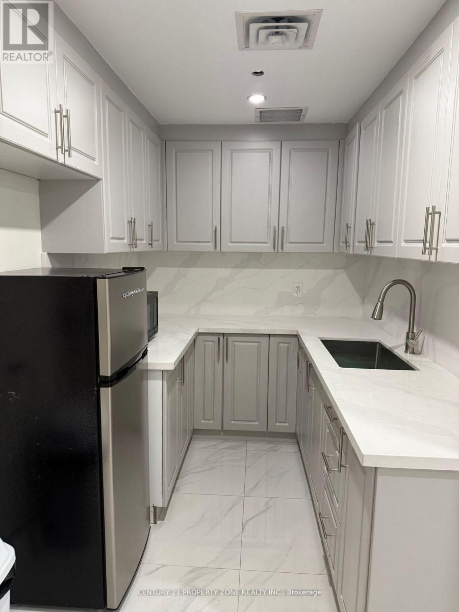 22 - 7050 Bramalea Road, Mississauga, Ontario  L5S 1S9 - Photo 5 - W12348106