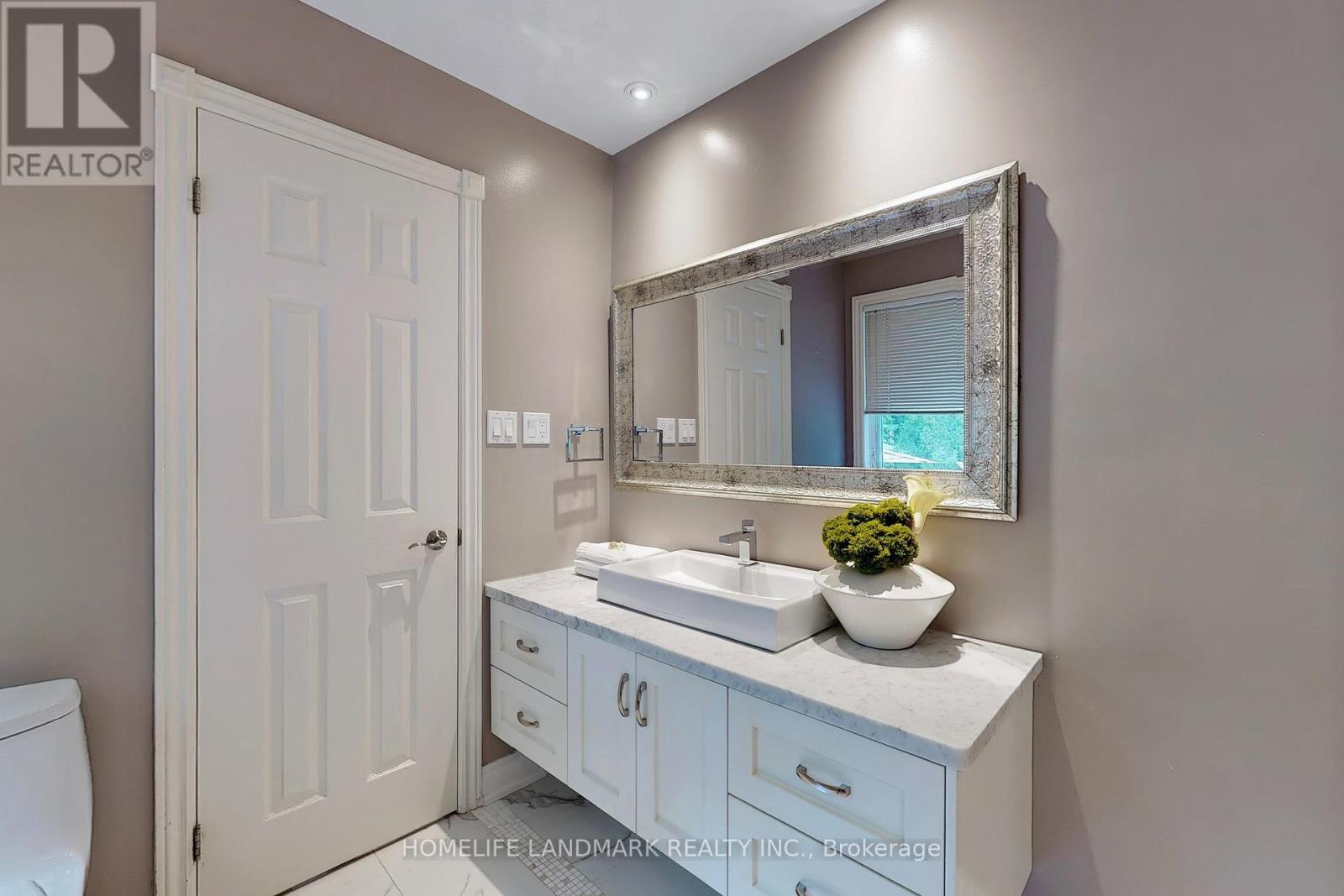 1558 Spring Road, Mississauga, Ontario  L5J 1N3 - Photo 29 - W12348112