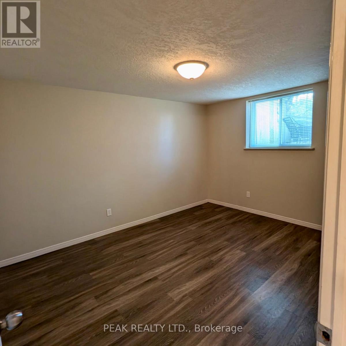 9 Macville Avenue, Kitchener, Ontario  N2K 1T2 - Photo 29 - X12348079