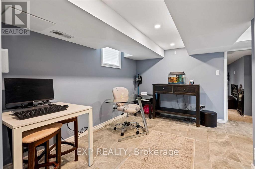 70 Jarrow Road, St. Catharines, Ontario  L2M 1B6 - Photo 15 - X12348107