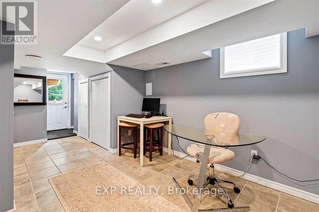 70 Jarrow Road, St. Catharines, Ontario  L2M 1B6 - Photo 17 - X12348107