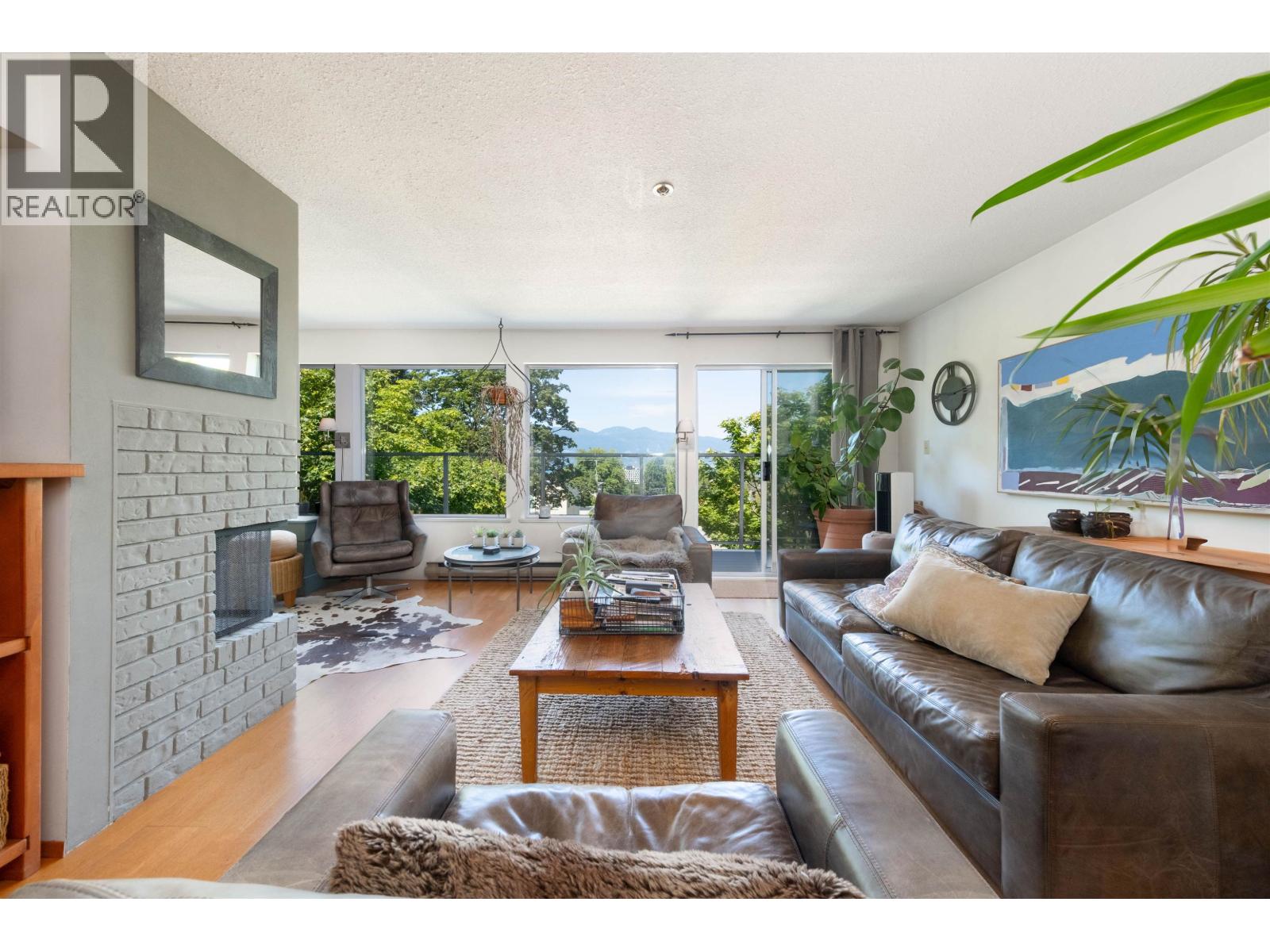 Property at 3645 W 17TH AVENUE image 4