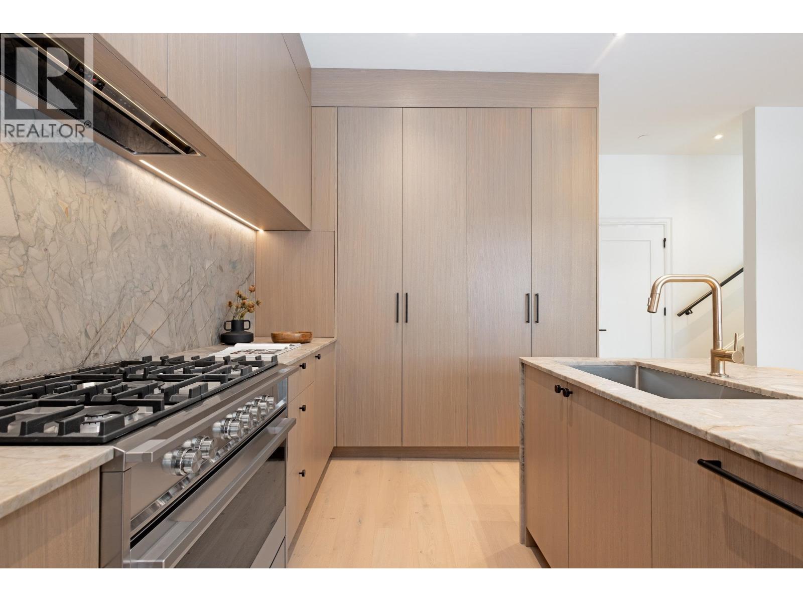 2380 E 5th Avenue, Vancouver, British Columbia  V5N 1N1 - Photo 6 - R3037746