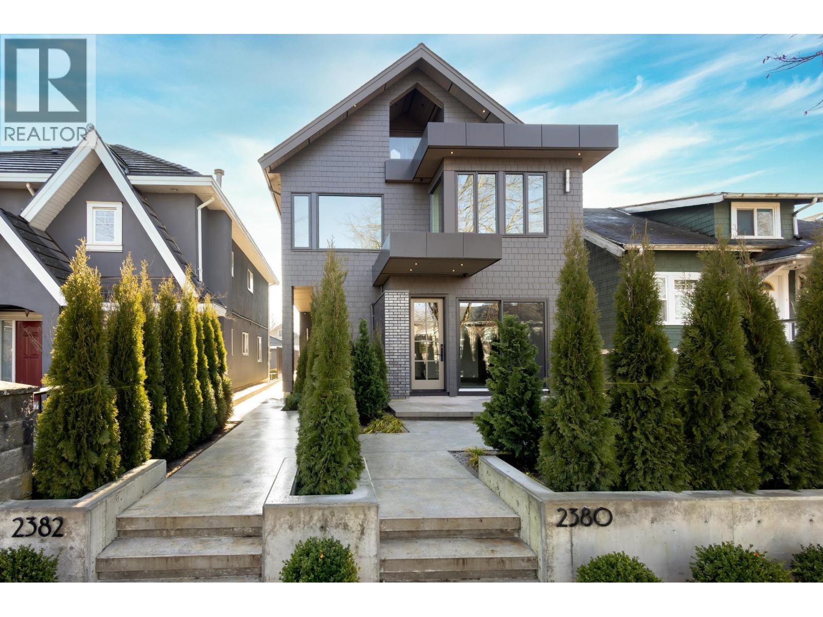 2382 E 5TH AVENUE, Vancouver, British Columbia