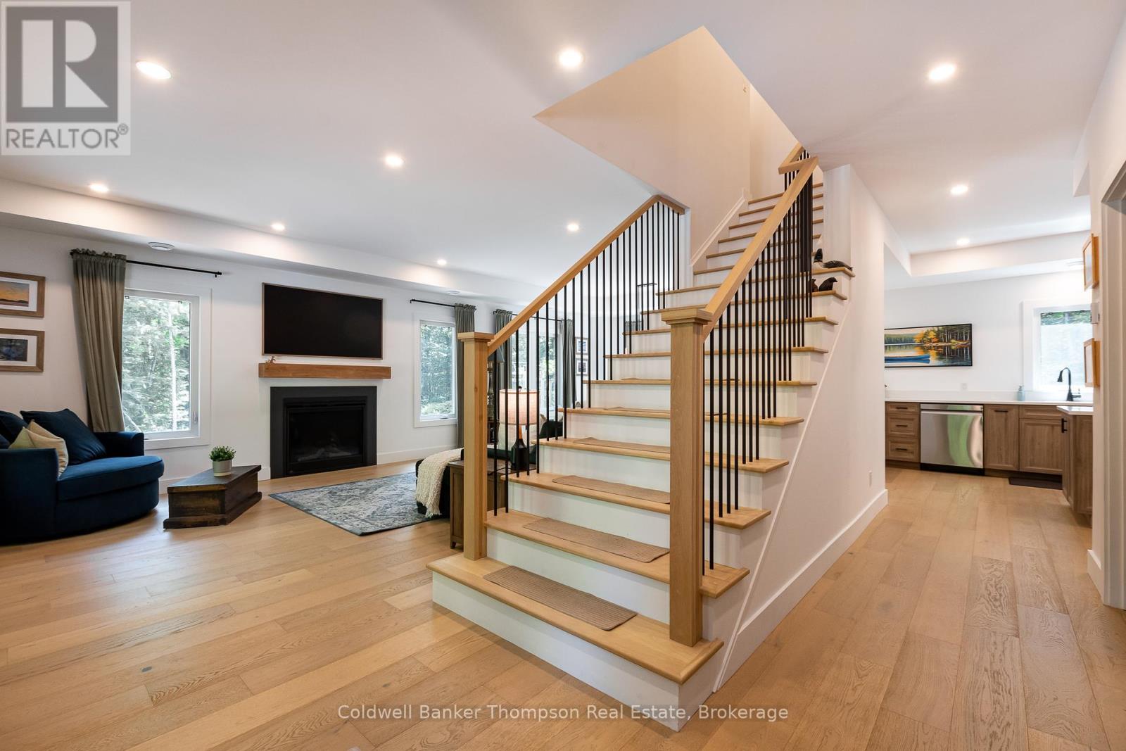 4620 Aspdin Road, Muskoka Lakes, Ontario  P0C 1J0 - Photo 3 - X12348126