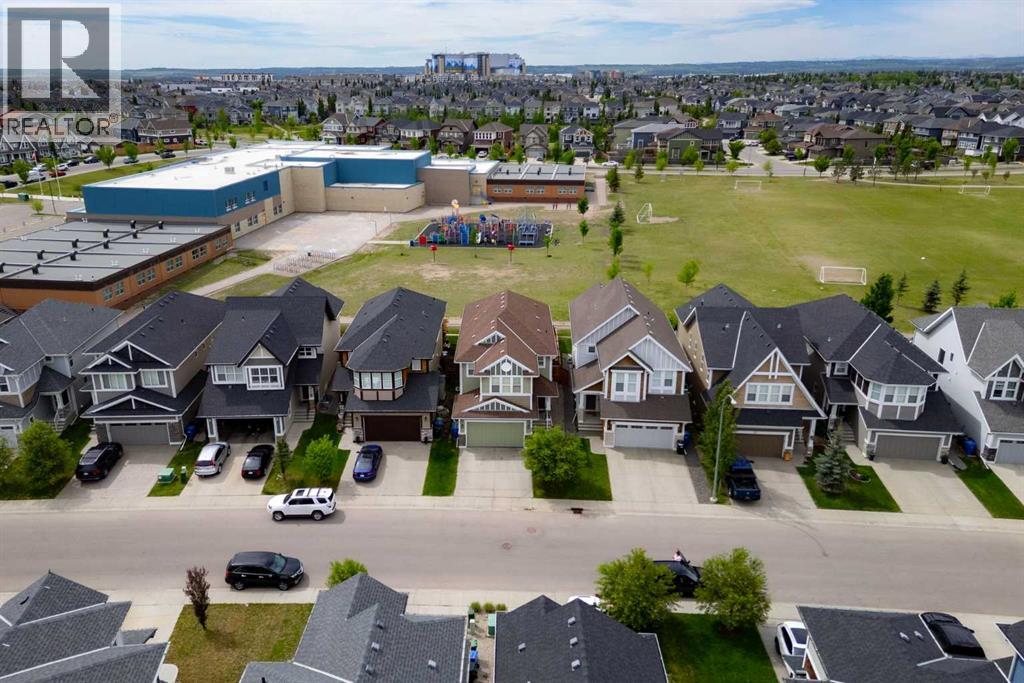 Property at 220 Auburn Meadows Crescent SE image 2