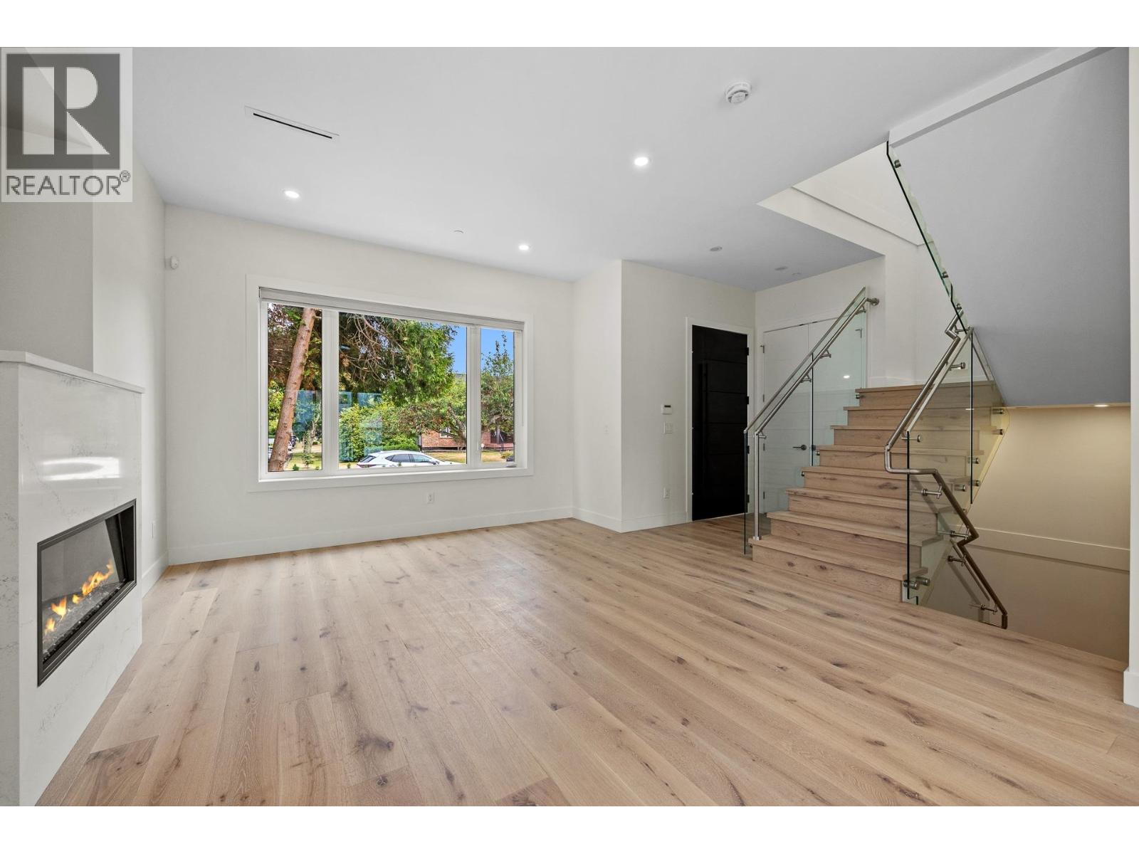 Property at 6009 FREMLIN STREET image 5