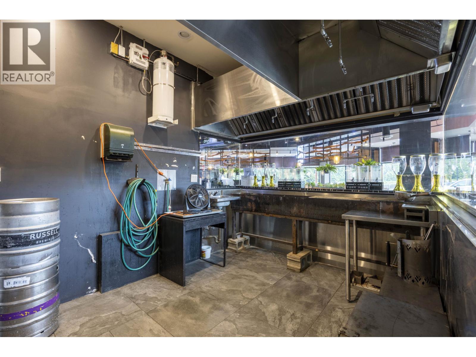 F1 1410 Parkway Boulevard, Coquitlam, British Columbia  V3E 3J7 - Photo 8 - C8071437