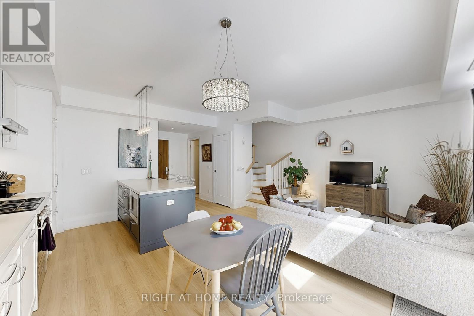 Th-112 - 25 Malcolm Road, Toronto, Ontario  M4G 0C1 - Photo 10 - C12348131