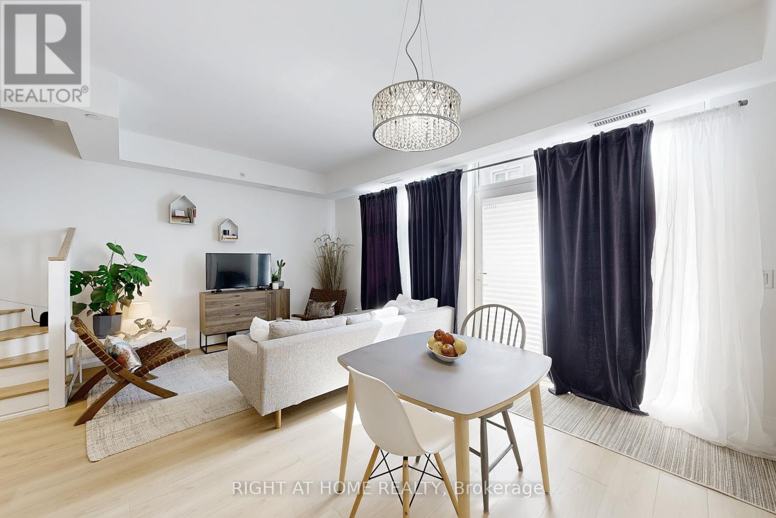 Th-112 - 25 Malcolm Road, Toronto, Ontario  M4G 0C1 - Photo 11 - C12348131