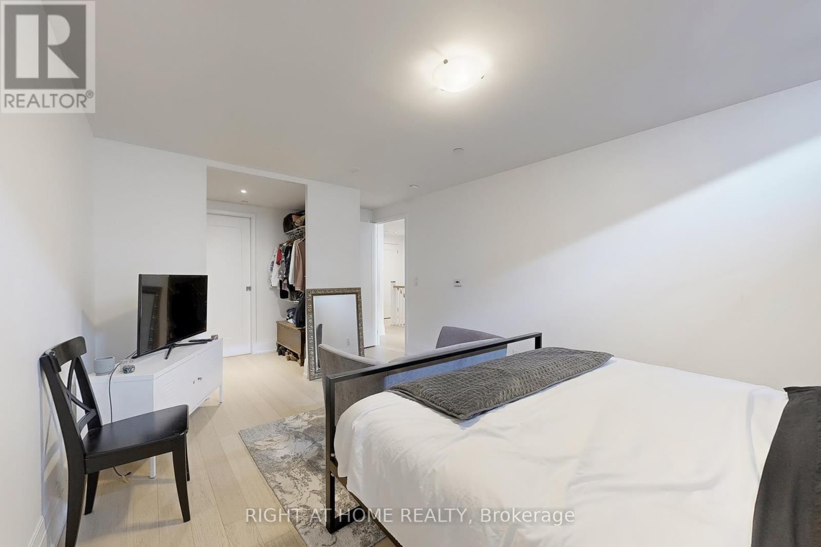 Th-112 - 25 Malcolm Road, Toronto, Ontario  M4G 0C1 - Photo 18 - C12348131